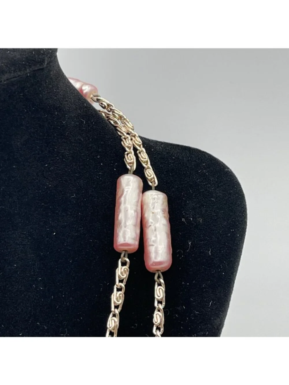 Opera Length Necklace Vintage Pearlescent Pink Bead Station 30" Drop + Earrings - Picture 2 of 9